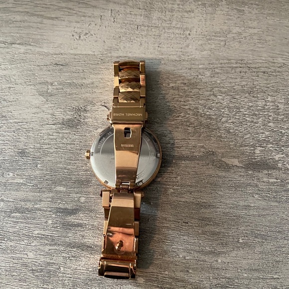 Michael Kord Rise Gold Watch - Picture 3 of 3